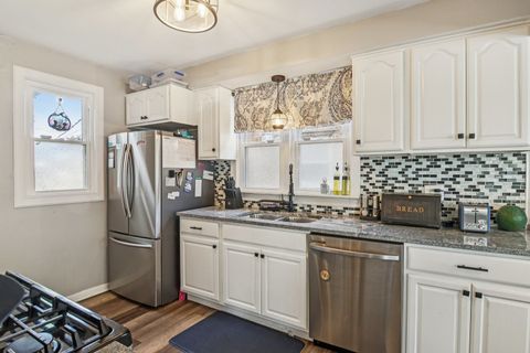 Tiny photo for 9258 S Albany Avenue, Evergreen Park, IL 60805 (MLS # 12427844)