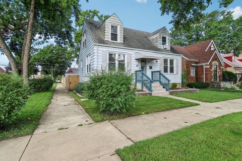 Tiny photo for 9258 S Albany Avenue, Evergreen Park, IL 60805 (MLS # 12427844)