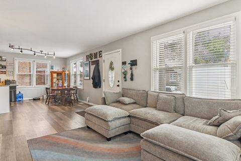 Tiny photo for 9258 S Albany Avenue, Evergreen Park, IL 60805 (MLS # 12427844)