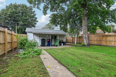 Tiny photo for 9258 S Albany Avenue, Evergreen Park, IL 60805 (MLS # 12427844)