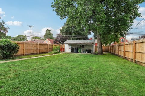 Tiny photo for 9258 S Albany Avenue, Evergreen Park, IL 60805 (MLS # 12427844)