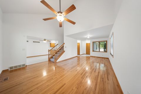 Tiny photo for 113 Andresen Court, DeKalb, IL 60115 (MLS # 12489050)