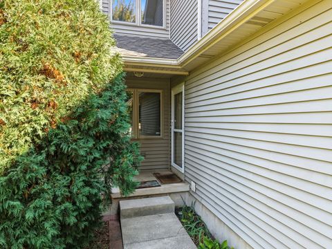 Tiny photo for 113 Andresen Court, DeKalb, IL 60115 (MLS # 12489050)