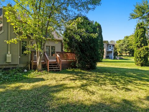 Tiny photo for 113 Andresen Court, DeKalb, IL 60115 (MLS # 12489050)