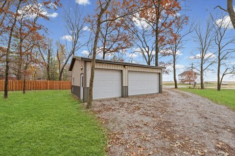 Tiny photo for 5495 E CR 2950 NORTH RD Rd, Potomac, IL 61865 (MLS # 12505788)