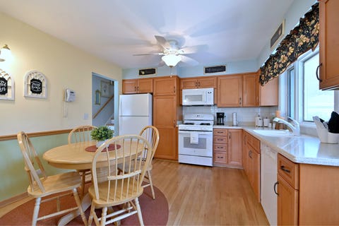 Tiny photo for 1031 S Belmont Avenue, Arlington Heights, IL 60005 (MLS # 12737585)