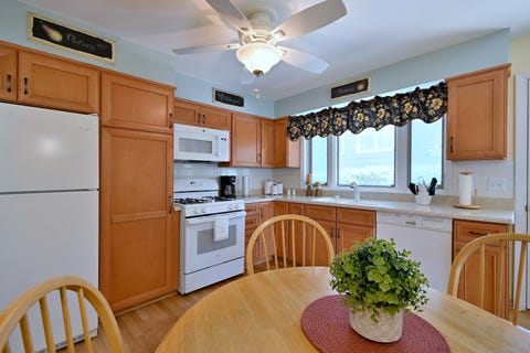 Tiny photo for 1031 S Belmont Avenue, Arlington Heights, IL 60005 (MLS # 12737585)