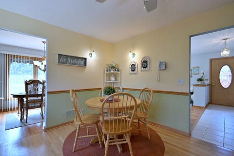 Tiny photo for 1031 S Belmont Avenue, Arlington Heights, IL 60005 (MLS # 12737585)