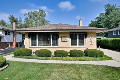 Photo of 1031 S Belmont Avenue, Arlington Heights, IL 60005 (MLS # 12737585)