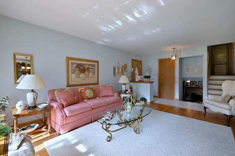 Tiny photo for 1031 S Belmont Avenue, Arlington Heights, IL 60005 (MLS # 12737585)