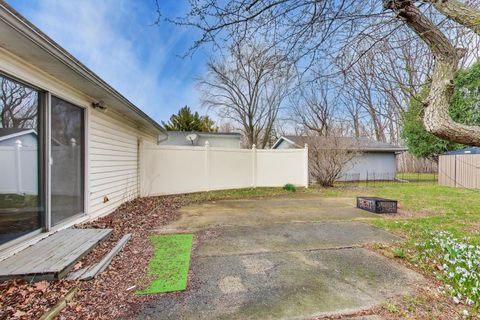 Tiny photo for 239 Maplewood Drive, Antioch, IL 60002 (MLS # 12612330)