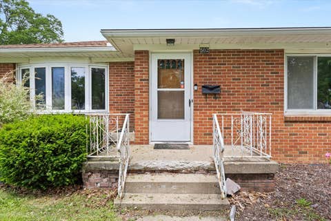 Tiny photo for 502 Boys Street, Streator, IL 61364 (MLS # 12665382)