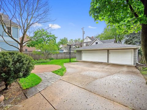 Tiny photo for 112 S WAIOLA Avenue, La Grange, IL 60525 (MLS # 12579439)