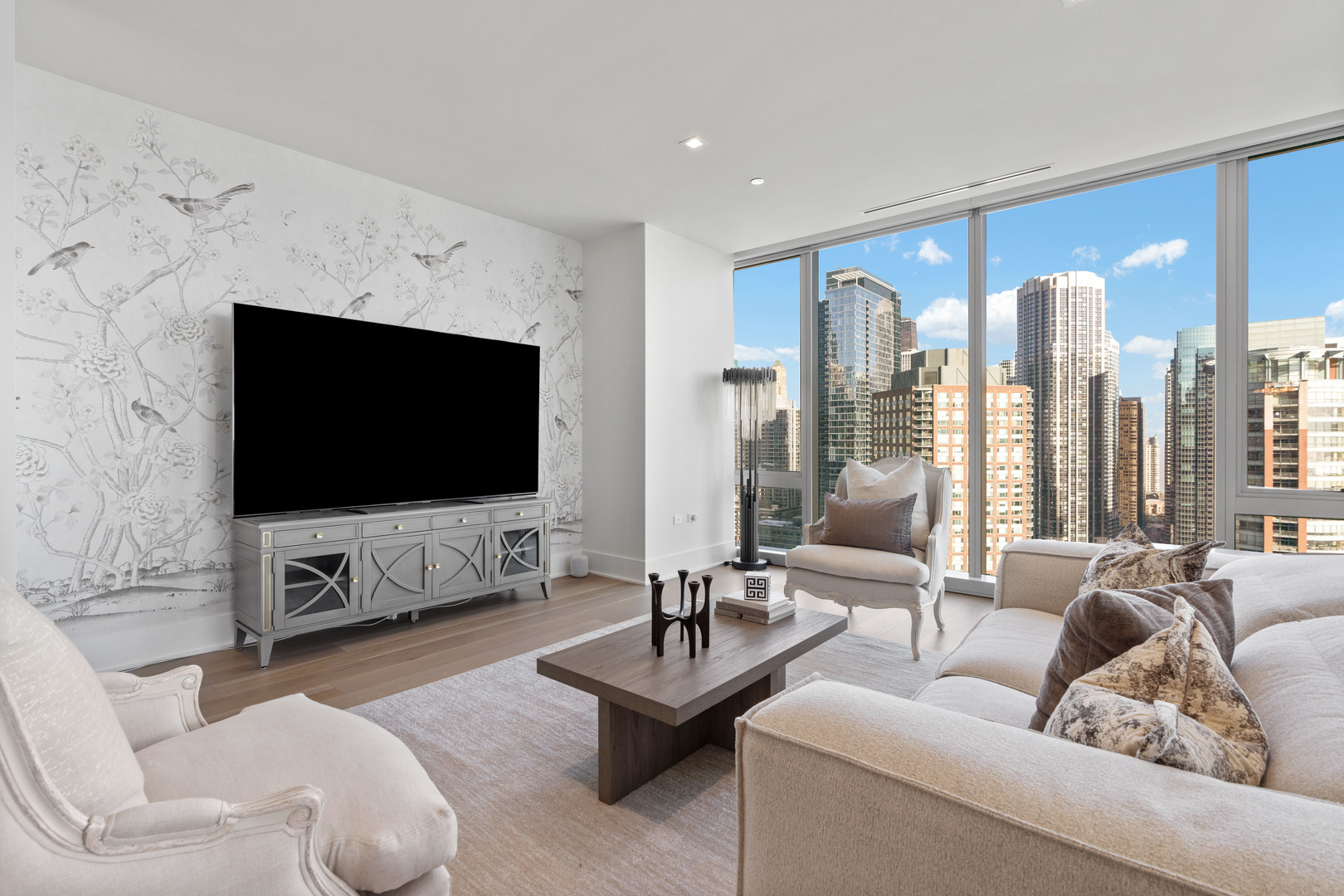 363 E Wacker Drive 2106