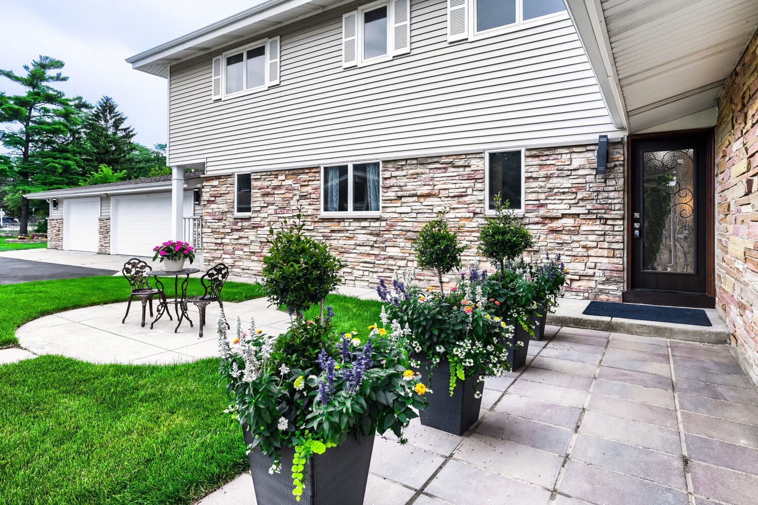 1325 E Lake Avenue - Photo 4
