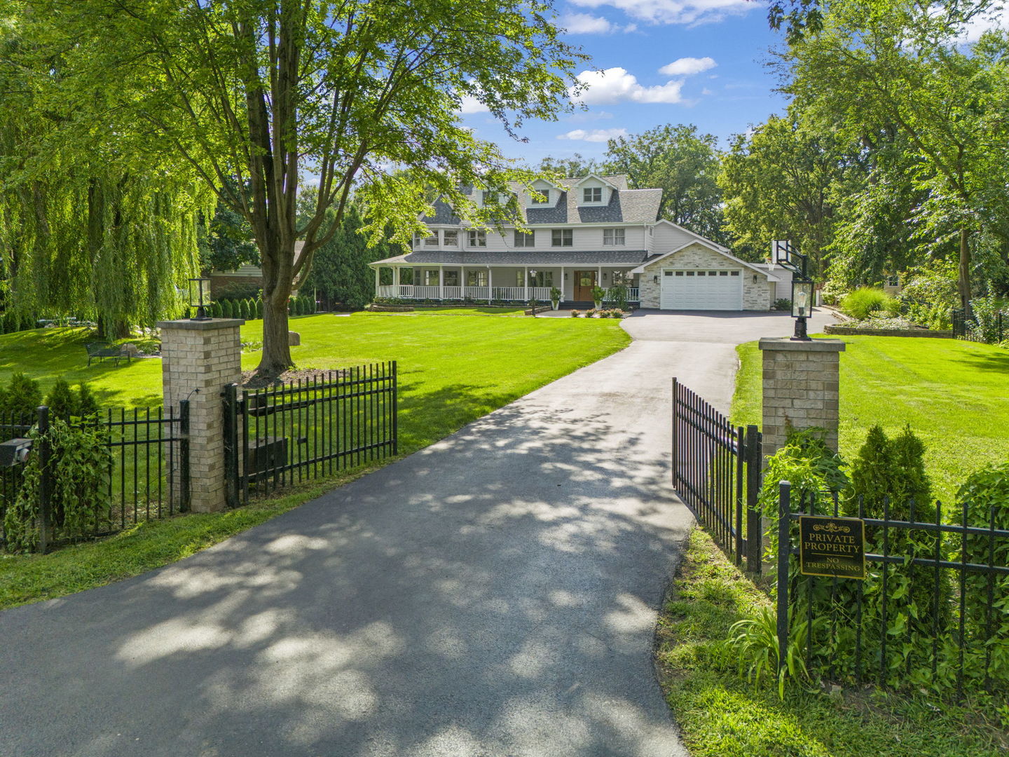8S452 Bell Drive
