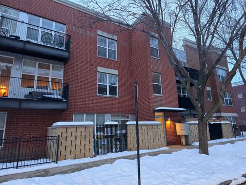 1752 W Maypole Avenue 201 Chicago IL 60612