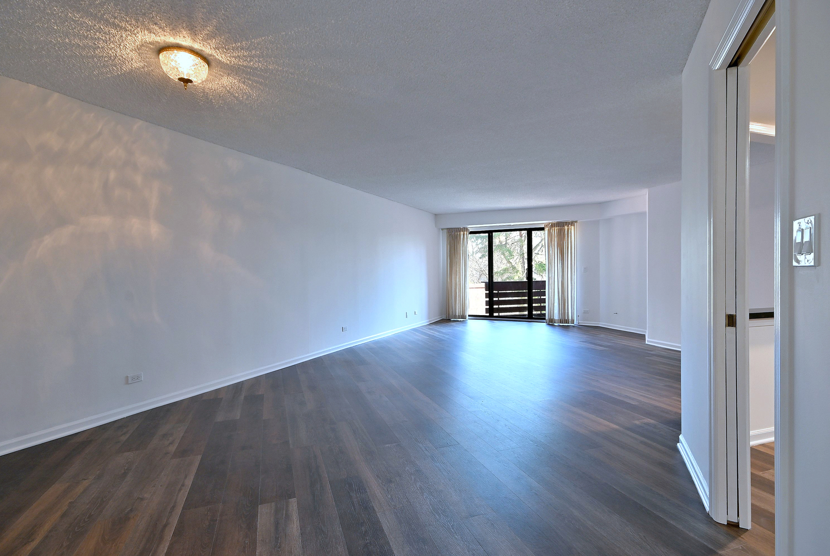 706 Waukegan Road C203