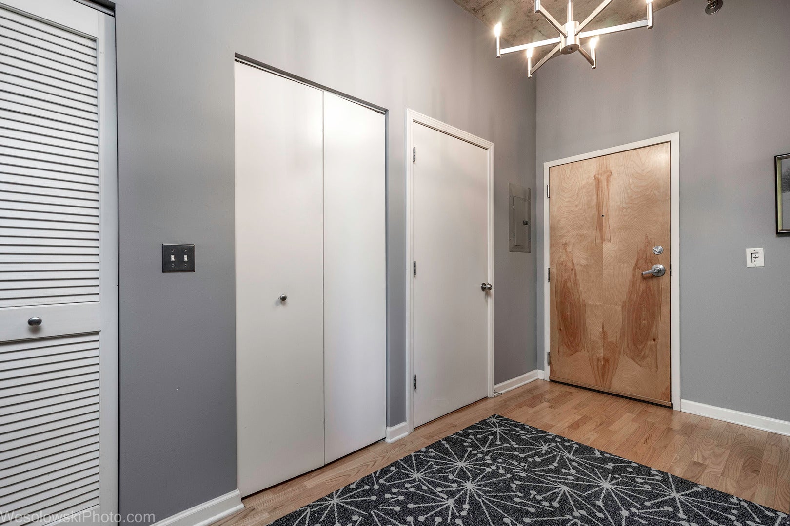 1122 W Catalpa Avenue 603