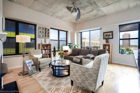 Tiny photo for 1122 W Catalpa Avenue #603, Chicago, IL 60640 (MLS # 12638721)