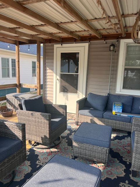 Tiny photo for 132 W FRANKLIN Street W, Paxton, IL 60957 (MLS # 12585123)