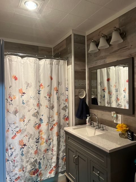 Tiny photo for 132 W FRANKLIN Street W, Paxton, IL 60957 (MLS # 12585123)