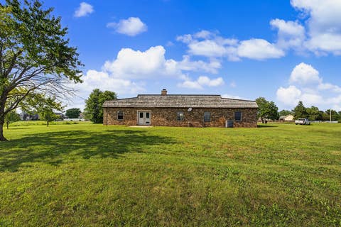 Tiny photo for 3301 Ireland Grove Road, Bloomington, IL 61704 (MLS # 12706118)