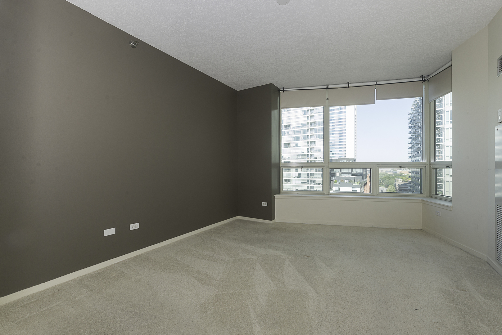 600 N KINGSBURY Street 1007