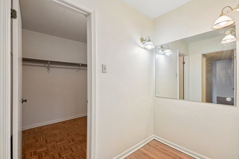 Tiny photo for 10831 S Keating Avenue #1SW, Oak Lawn, IL 60453 (MLS # 12524366)