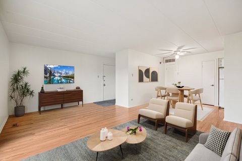 Tiny photo for 10831 S Keating Avenue #1SW, Oak Lawn, IL 60453 (MLS # 12524366)