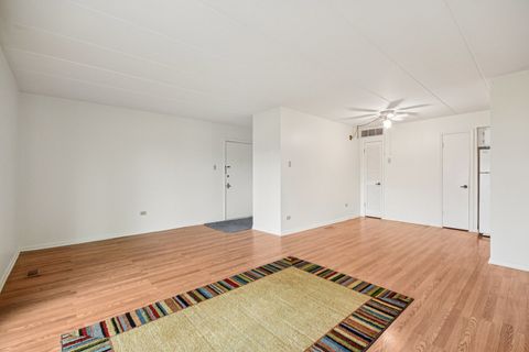 Tiny photo for 10831 S Keating Avenue #1SW, Oak Lawn, IL 60453 (MLS # 12524366)