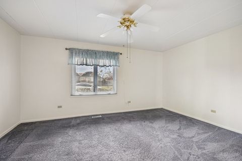 Tiny photo for 10831 S Keating Avenue #1SW, Oak Lawn, IL 60453 (MLS # 12524366)