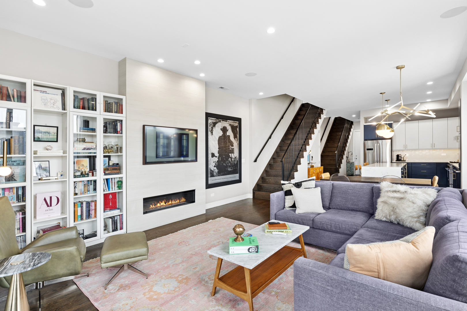 2116 W Chicago Avenue 3E