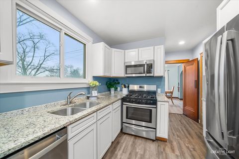 Tiny photo for 644 Columbia Avenue, Elgin, IL 60120 (MLS # 12603303)