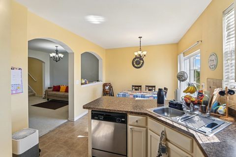 Tiny photo for 664 Grosvenor Lane, Aurora, IL 60504 (MLS # 12499673)