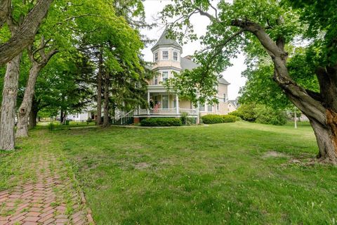 Photo of 425 Mason Street, Chenoa, IL 61726 (MLS # 12649020)