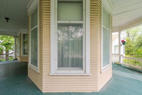 Tiny photo for 425 Mason Street, Chenoa, IL 61726 (MLS # 12649020)