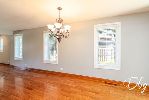 Tiny photo for 25721 W Lakeview Avenue, Wauconda, IL 60084 (MLS # 12490277)