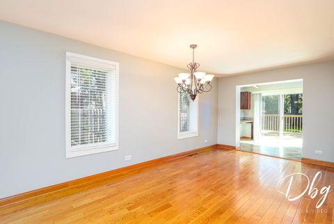 Tiny photo for 25721 W Lakeview Avenue, Wauconda, IL 60084 (MLS # 12490277)