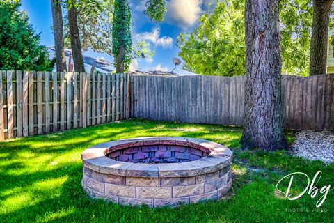 Tiny photo for 25721 W Lakeview Avenue, Wauconda, IL 60084 (MLS # 12490277)