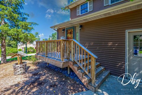 Tiny photo for 25721 W Lakeview Avenue, Wauconda, IL 60084 (MLS # 12490277)