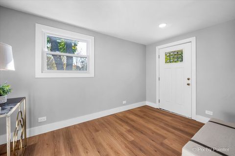 Tiny photo for 481 Edward Court, Des Plaines, IL 60016 (MLS # 12524419)