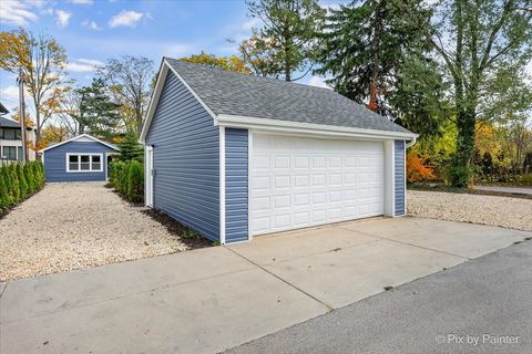 Tiny photo for 481 Edward Court, Des Plaines, IL 60016 (MLS # 12524419)