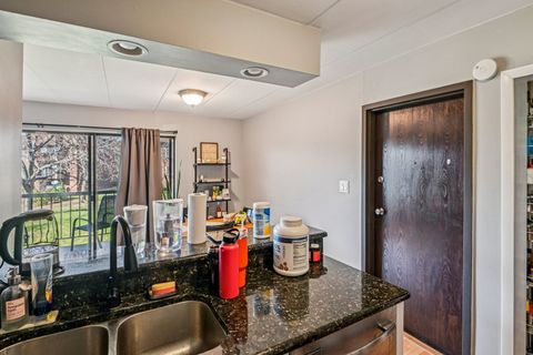 Tiny photo for 200 E Fountainview Lane #2A, Lombard, IL 60148 (MLS # 12601655)