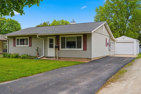 Photo of 1435 Lanewood Drive, Dixon, IL 61021 (MLS # 12639045)