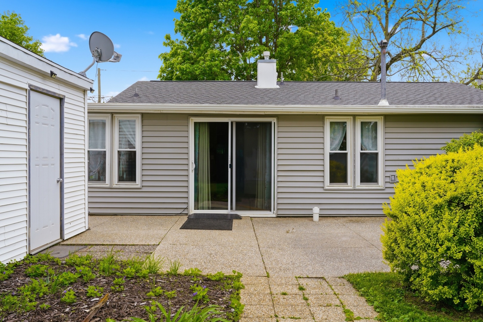 1435 Lanewood Drive