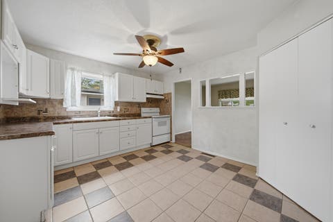 Tiny photo for 1435 Lanewood Drive, Dixon, IL 61021 (MLS # 12639045)