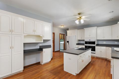Tiny photo for 1010 Forest Trail, Sugar Grove, IL 60554 (MLS # 12490150)