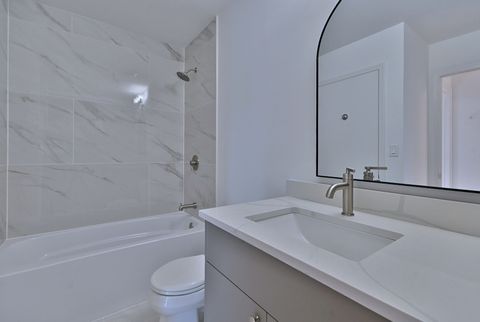 Tiny photo for 424 Muirwood Court, Vernon Hills, IL 60061 (MLS # 12531157)