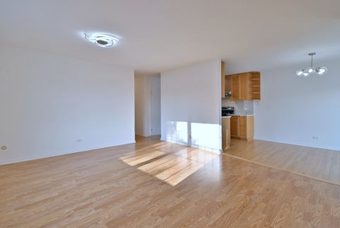 Tiny photo for 424 Muirwood Court, Vernon Hills, IL 60061 (MLS # 12531157)